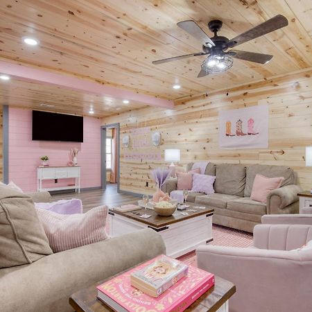 Pink Pines Avantstay Luxury Aesthetic Dream Home Indoor Pool Hot Tub 비둘기 포지 외부 사진