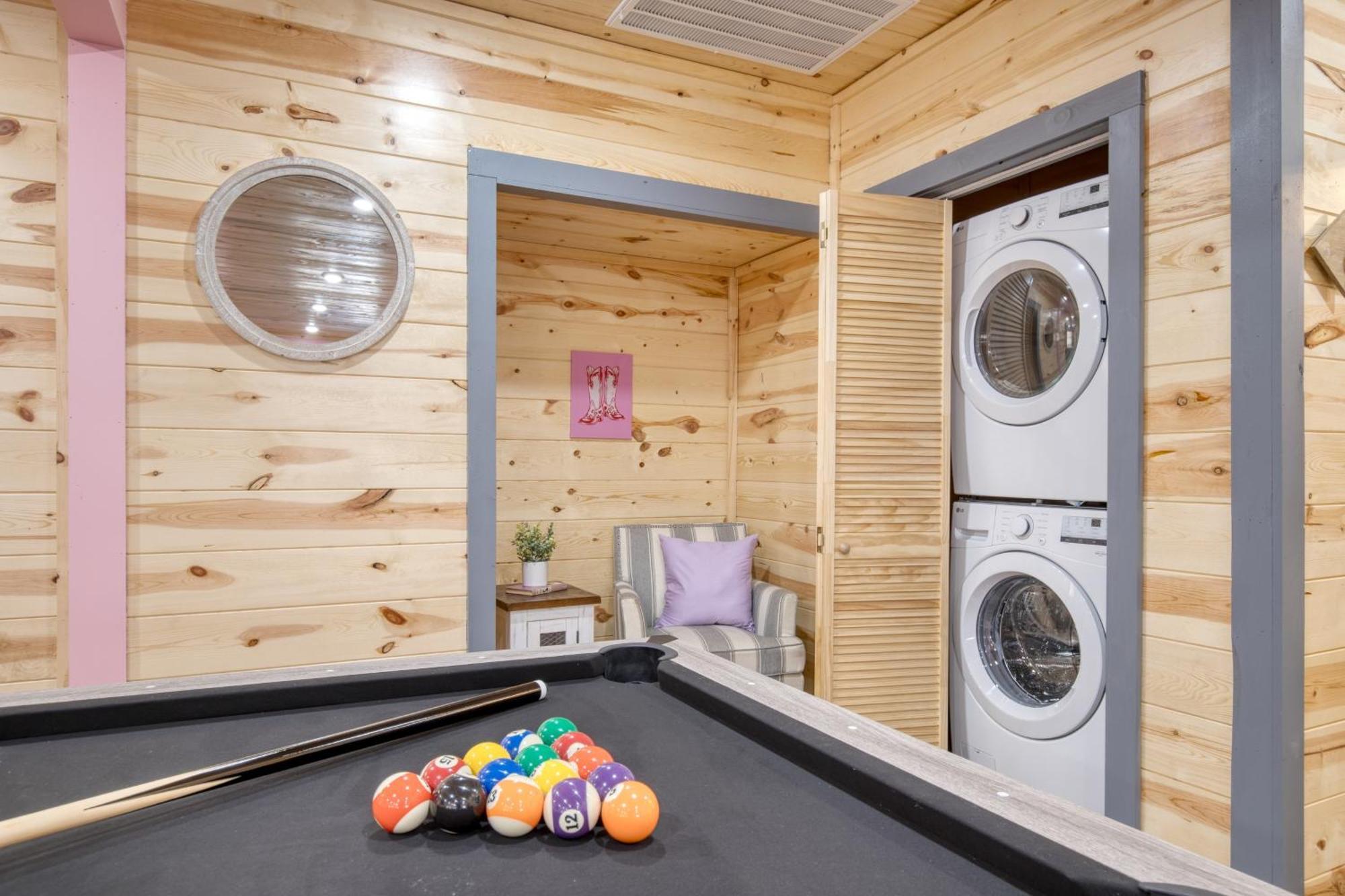 Pink Pines Avantstay Luxury Aesthetic Dream Home Indoor Pool Hot Tub 비둘기 포지 외부 사진