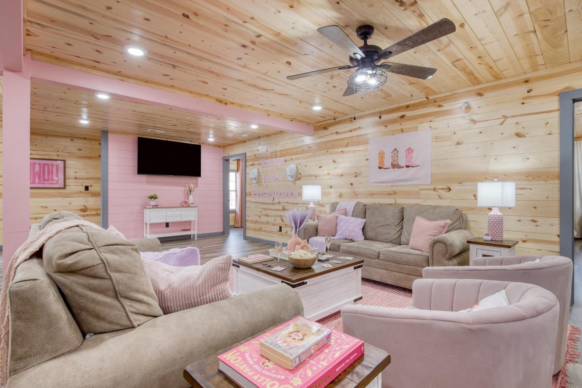 Pink Pines Avantstay Luxury Aesthetic Dream Home Indoor Pool Hot Tub 비둘기 포지 외부 사진