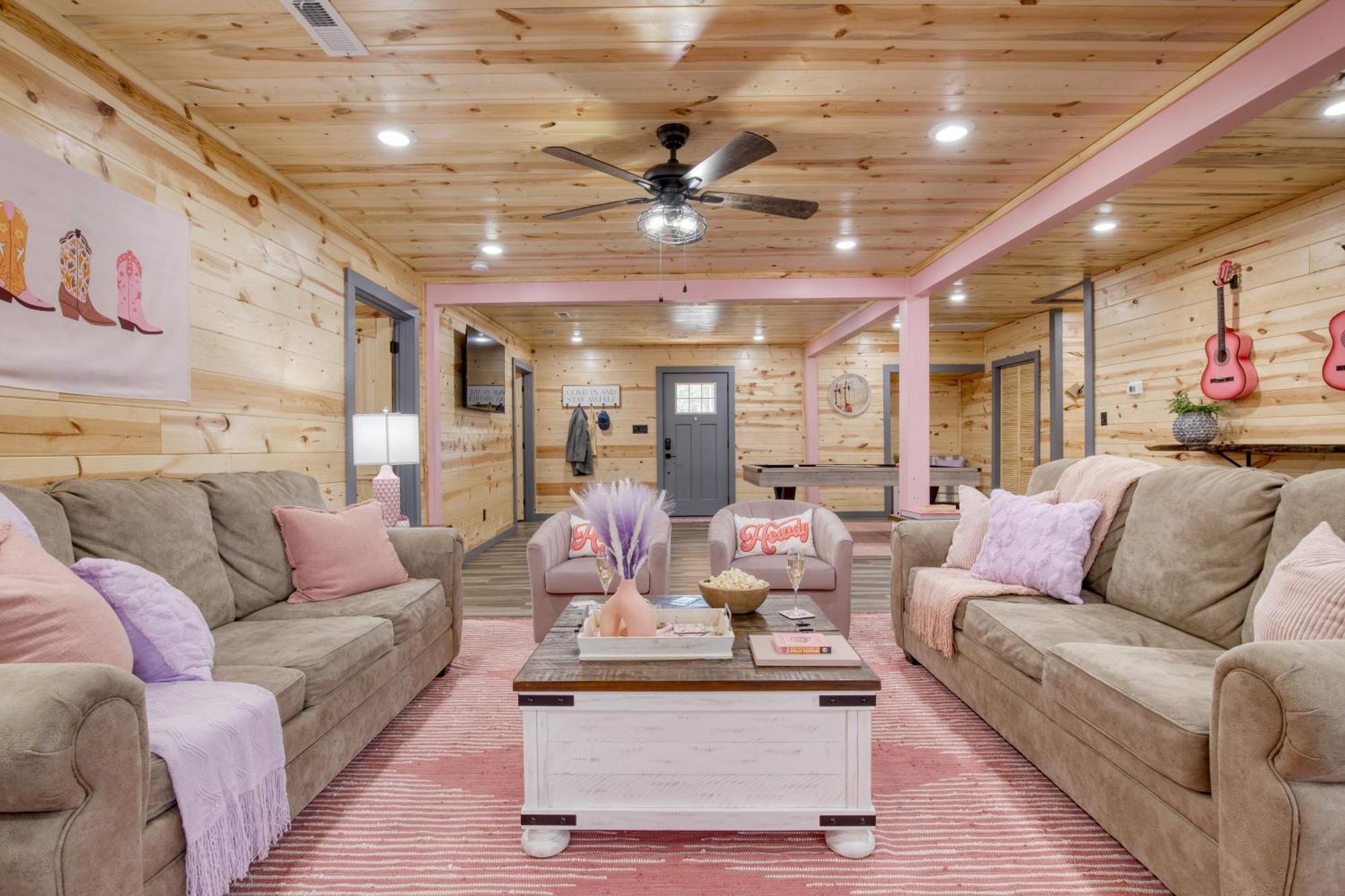 Pink Pines Avantstay Luxury Aesthetic Dream Home Indoor Pool Hot Tub 비둘기 포지 외부 사진