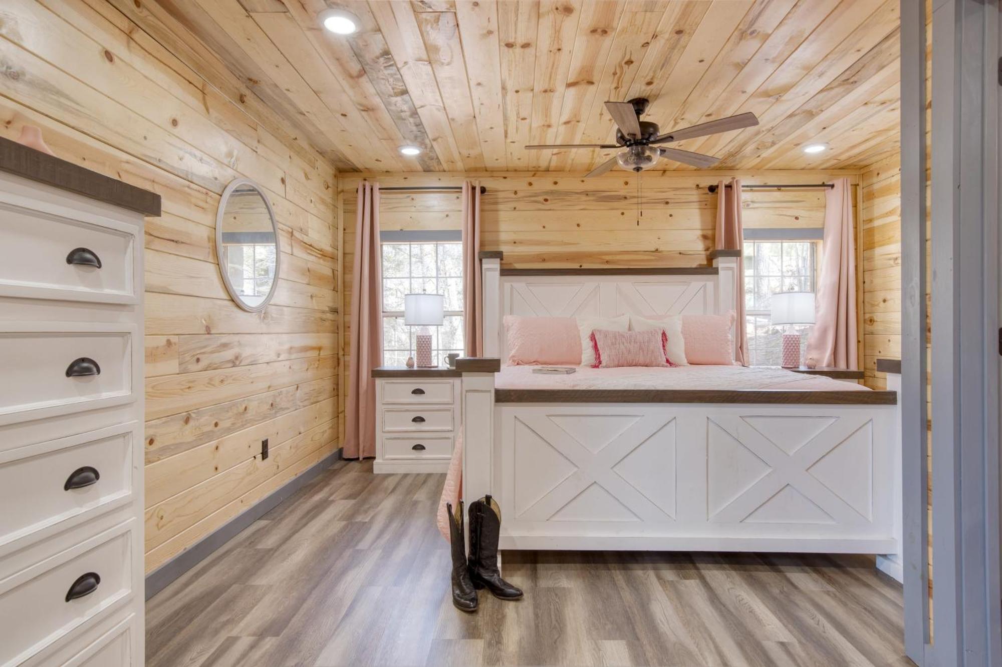 Pink Pines Avantstay Luxury Aesthetic Dream Home Indoor Pool Hot Tub 비둘기 포지 외부 사진